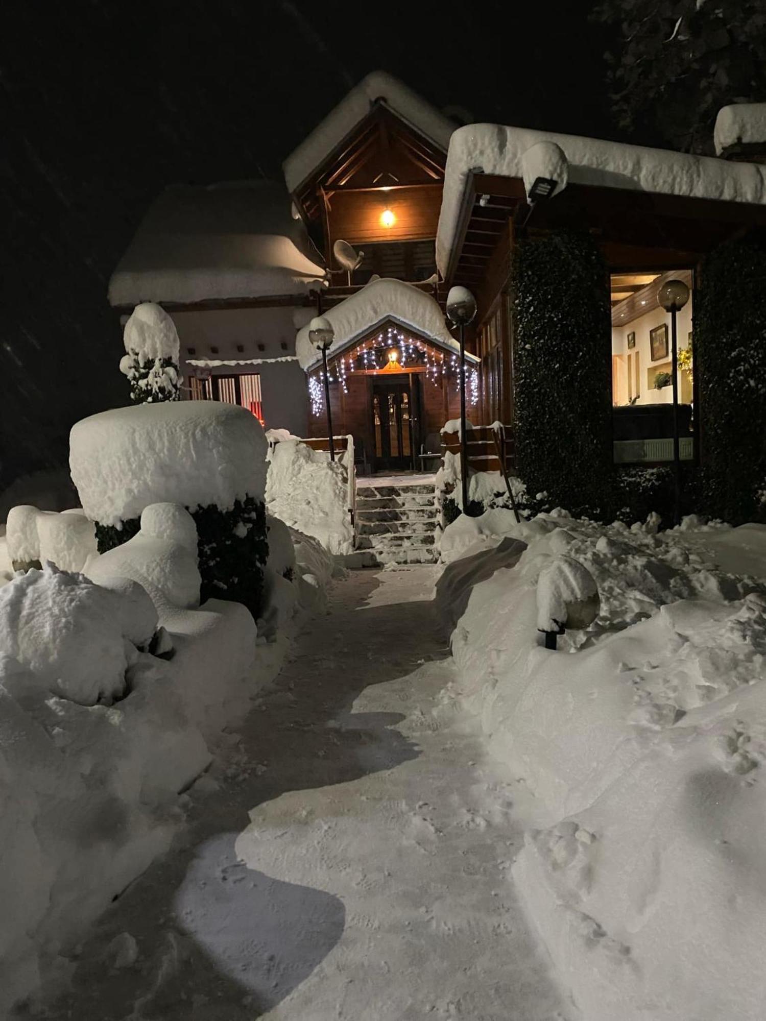 Orehite Guest House Samokov Esterno foto